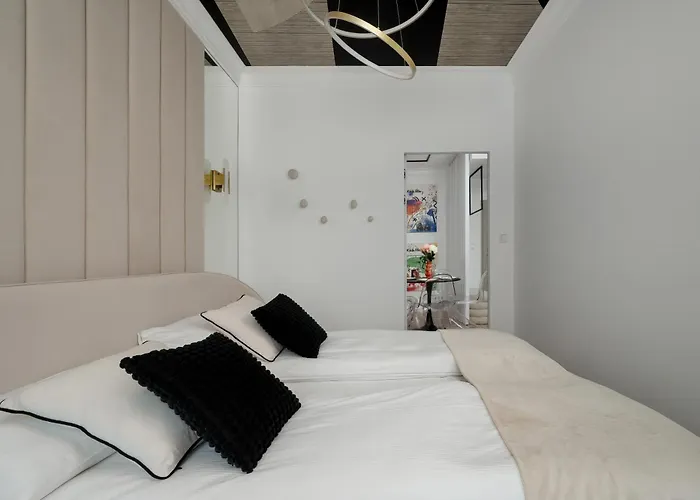 Air Conditioned In Center By Renters Prestige * Βρότσλαβ