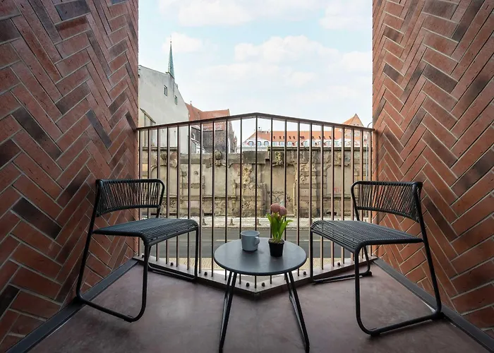 Air Conditioned In Center By Renters Prestige *