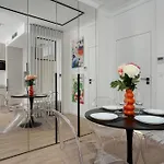 Air Conditioned In Center By Renters Prestige * فروتسواف