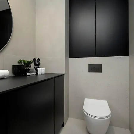 Air Conditioned In Center With Parking By Renters Prestige Daire Wroclaw