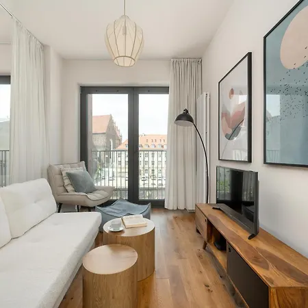 Air Conditioned In Center By Renters Prestige דירה *