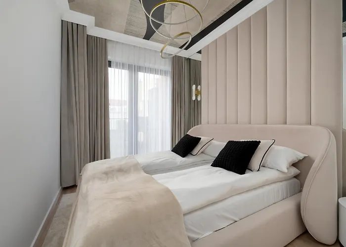 Air Conditioned In Center By Renters Prestige Wrocław