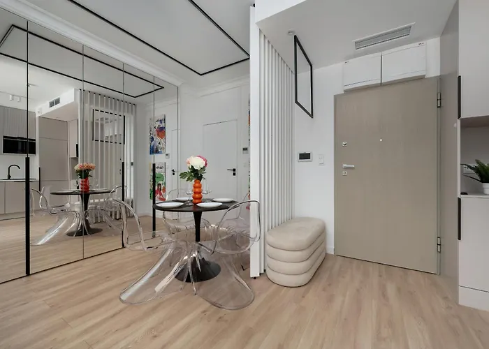 Air Conditioned In Center By Renters Prestige Apartmán Vratislav