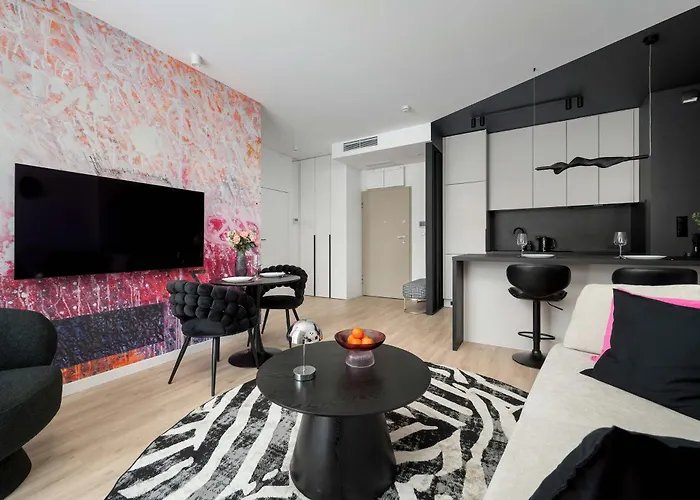 Air Conditioned In Center By Renters Prestige Wrocław