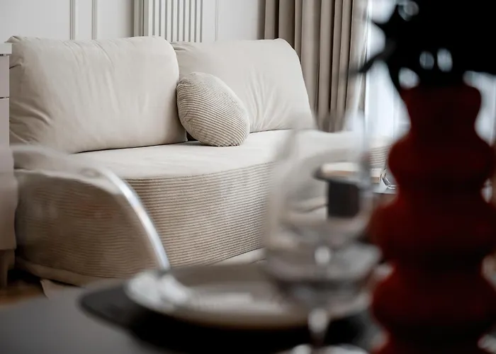 Air Conditioned In Center By Renters Prestige Appartement *